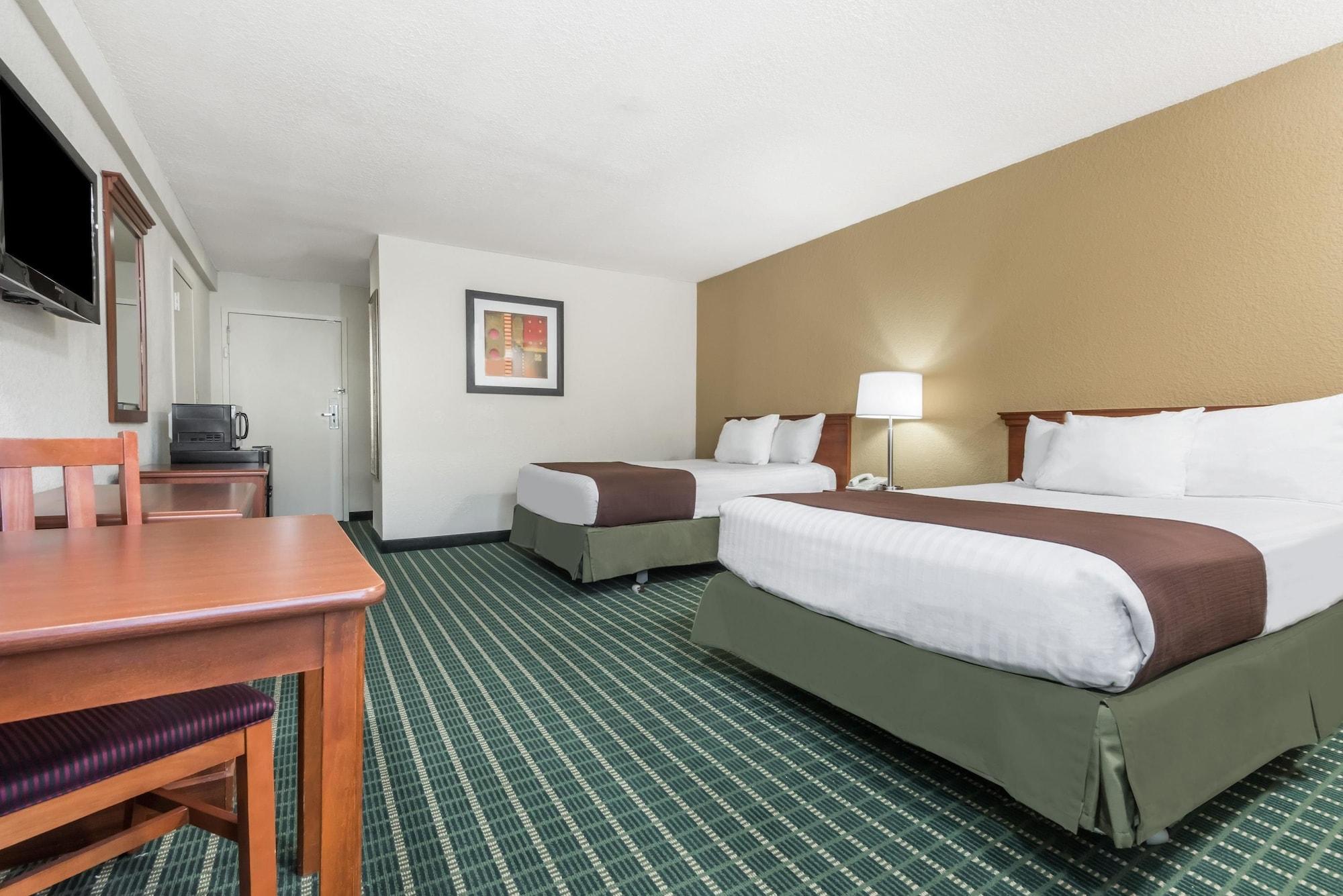 Hotel Baymont By Wyndham 2*