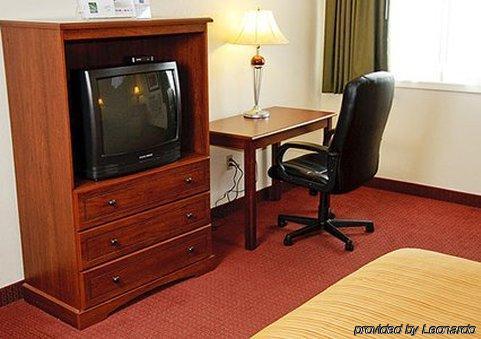 Baymont By Wyndham Hotel Kokomo
